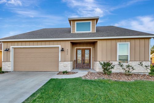 804 Catclaw Ln, Edna, TX, 77957-3322 | Card Image