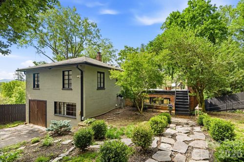 38 Aurora Dr, Asheville, NC, 28805-1742 | Card Image