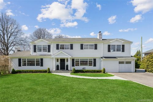 194 Whitehall Blvd, Garden City, NY, 11530-1310 | Card Image