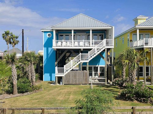 2196 Highway 1, Grand Isle, LA, 70358-9700 | Card Image