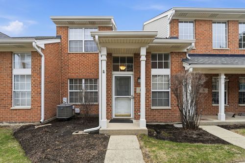 8 Saint Regis Ct, Elmhurst, IL, 60126-5616 | Card Image