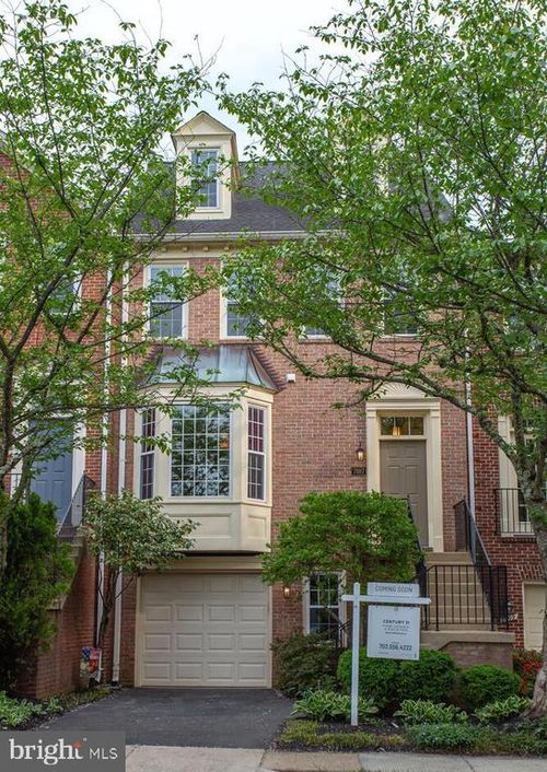 7697 Lavenham Lndg, Kingstowne, VA, 22315-3712 | Card Image