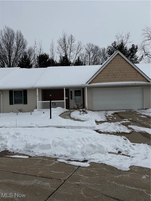 281 Park Place Dr, Wadsworth, OH, 44281-8247 | Card Image
