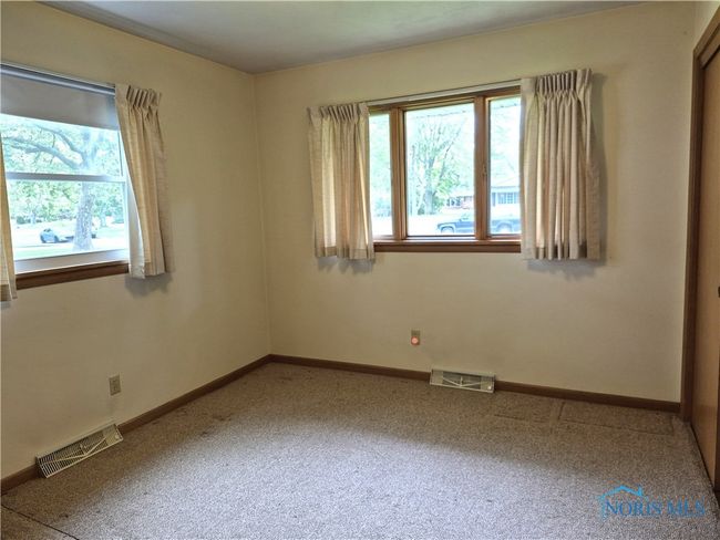 1100 Cherry Ln, House other with 3 bedrooms, 2 bathrooms and 2 parking in Findlay OH | Image 13