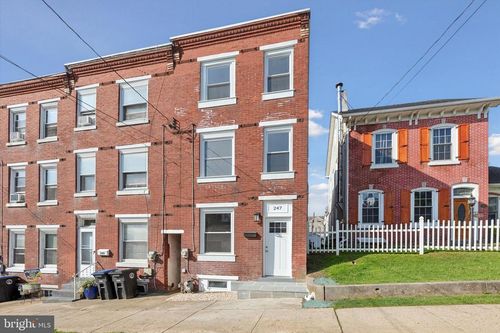 247 E 6th Ave, CONSHOHOCKEN, PA, 19428-1718 | Card Image