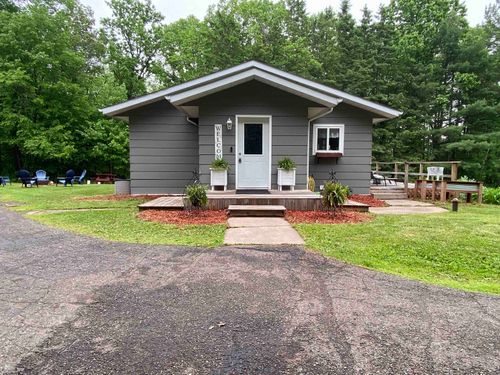 3771 County Line Rd, Sturgeon Lake, MN, 55783-9301 | Card Image