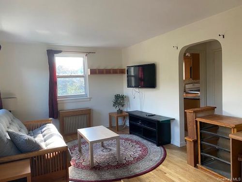 a-2-263 74th Ave, Glen Oaks, NY, 11004-1140 | Card Image