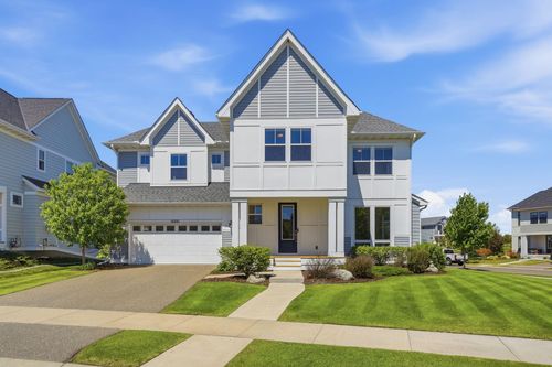 16221 Duskwood Trl, Lakeville, MN, 55044-2427 | Card Image