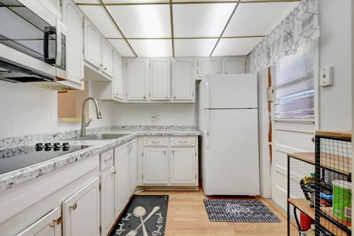 apt-105-2222 Ne 1st Way, Boynton Beach, FL, 33435-2342 | Card Image