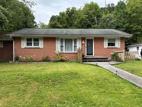 210 Burnette St, Richlands, VA, 24641-2602 | Card Image