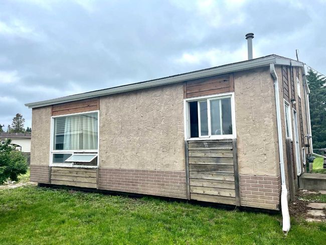 5044 50 St, House other with 4 bedrooms, 2 bathrooms and 4 parking in Islay AB | Image 15