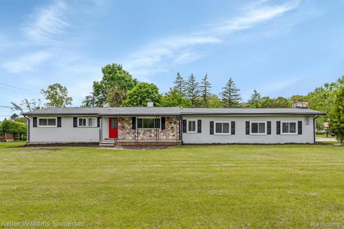 24891 Creekside Dr, Farmington Hills, MI, 48336-2019 | Card Image