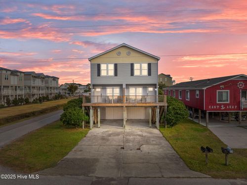 108 Greenville Ave, Carolina Beach, NC, 28428-5301 | Card Image
