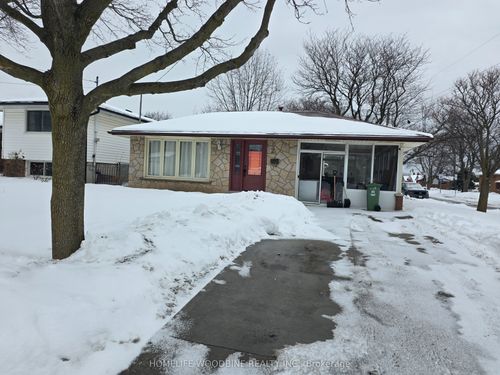 2 Rideau Cres, Hamilton, ON, L8T2S9 | Card Image