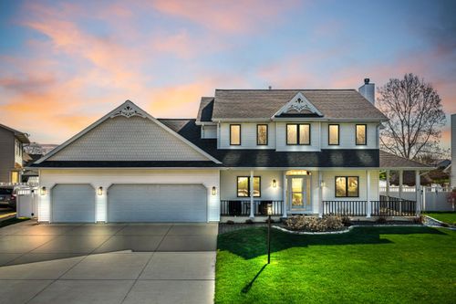 5915 Sunshine Ln, Caledonia, WI, 53402-5546 | Card Image