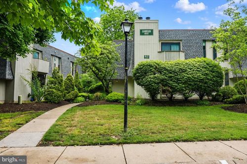 052-25 S Church Rd, MAPLE SHADE, NJ, 08052-3057 | Card Image