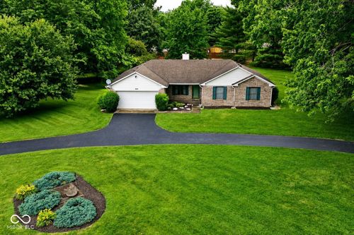 8530 Big Bend Rd, Martinsville, IN, 46151-9205 | Card Image