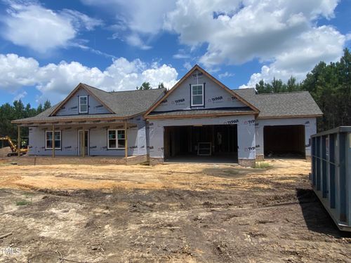 109 Rae Dr, Pikeville, NC, 27863-4702 | Card Image