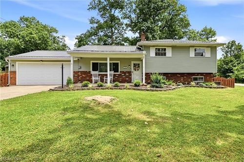 1595 Lincoln Ave, Brunswick, OH, 44212-3331 | Card Image