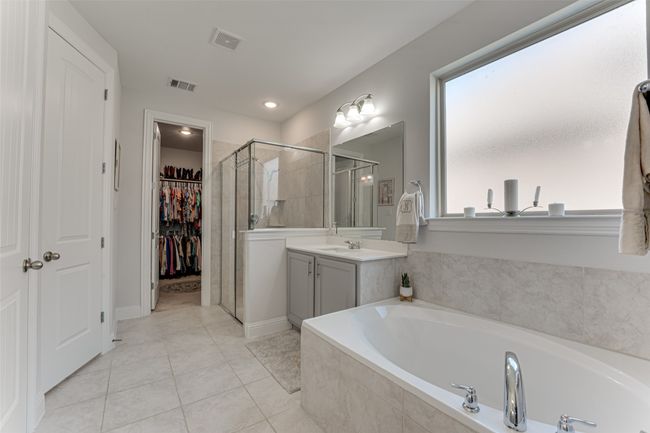 1613 Frankford Dr, House other with 5 bedrooms, 3 bathrooms and null parking in Forney TX | Image 17