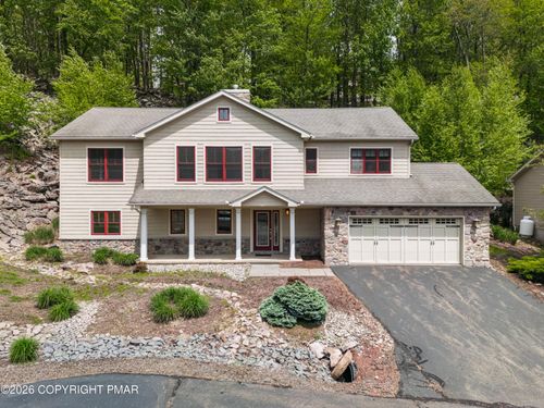 54 Bluestone Ct, Lake Harmony, PA, 18624-2102 | Card Image