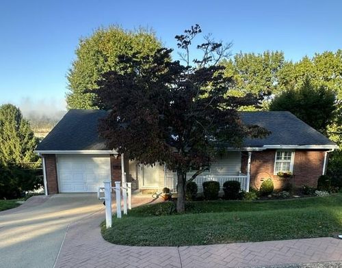 611 Madison Avenue, Glen Dale, WV, 26038 | Card Image