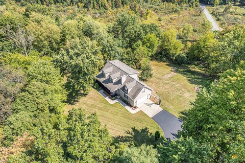 11785 Willow Cove Dr, Dowling, MI, 49050-8804 | Card Image