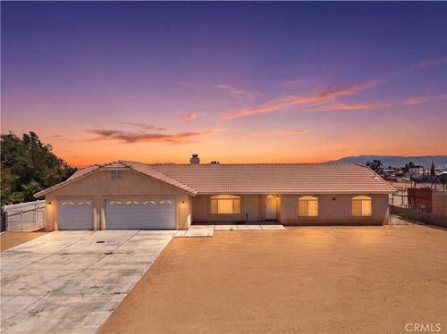 11837 11th Ave, Hesperia, CA, 92345-1744 | Card Image