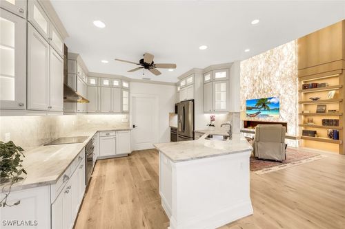 6777 Southern Oak Ct, NAPLES, FL, 34109-7830 | Card Image