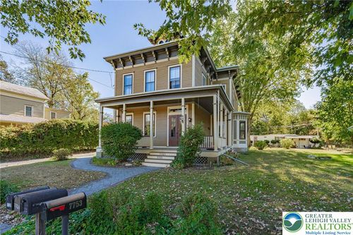 7727 Martins Creek Belvidere Hwy, Bangor, PA, 18013-4943 | Card Image