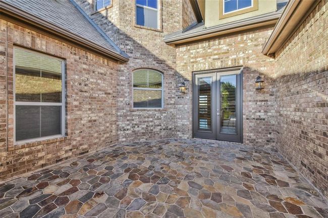 Fully stoned front courtyard | Image 4