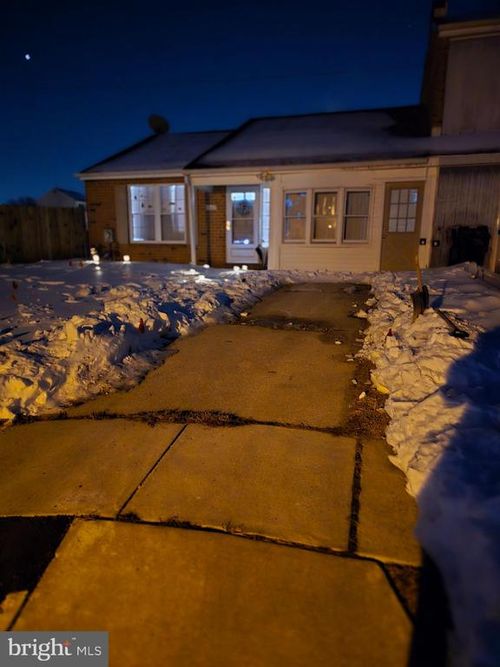 1602 Beechwood Pl, Clementon, NJ, 08021-5801 | Card Image