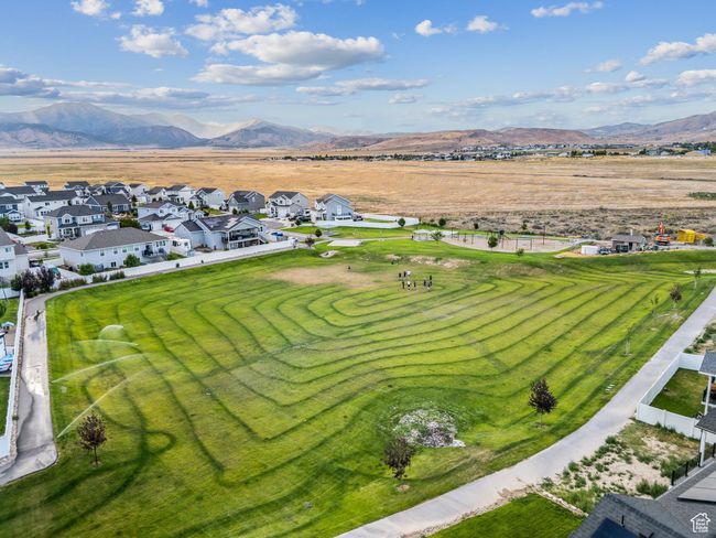 Aerial view of residential area with mountains | Image 46