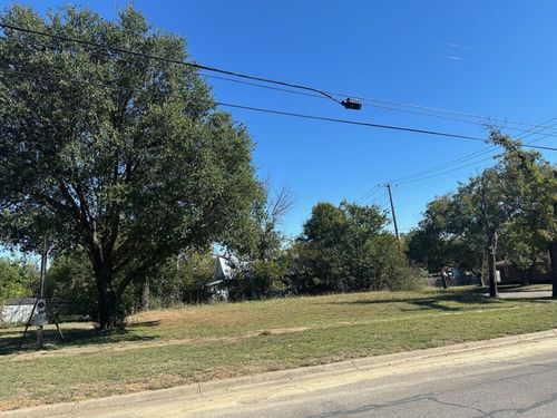 511 Sw 5th Ave, Mineral Wells, TX, 76067-5168 | Card Image