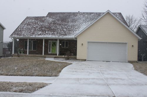 1310 W 51st St, Davenport, IA, 52806-3669 | Card Image