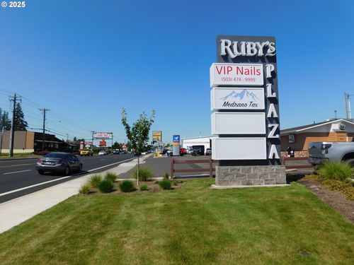 ste-c-2019 Ne Highway 99w, McMinnville, OR, 97128-2751 | Card Image