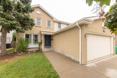 54 Northampton St, House other with 4 bedrooms, 3 bathrooms and 5 parking in Brampton ON | Image 1