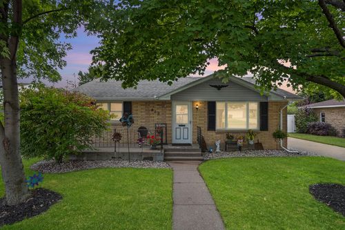 800 Indiana Ave, Stevens Point, WI, 54481-2207 | Card Image