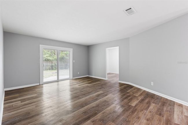 4103 Nw 18 Th Pl, House other with 3 bedrooms, 2 bathrooms and null parking in Gainesville FL | Image 6