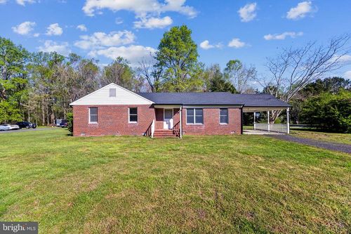 42 Jones Dr, WEEMS, VA, 22576-2436 | Card Image