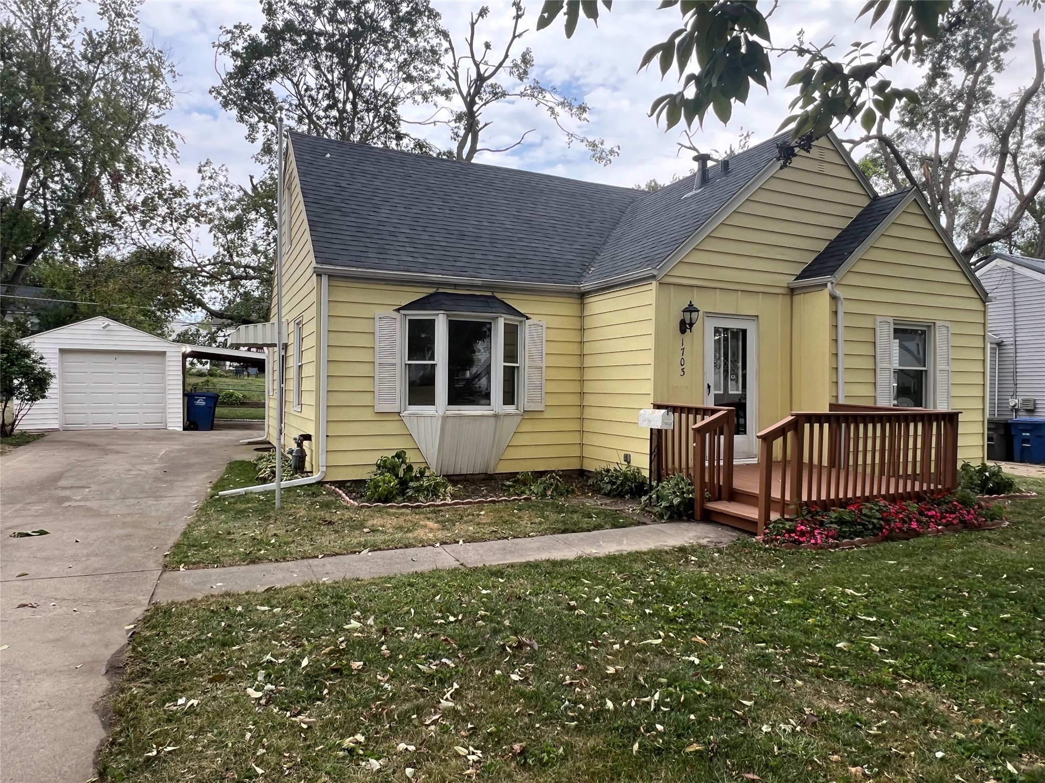 59th St, Des Moines, IA 50322
