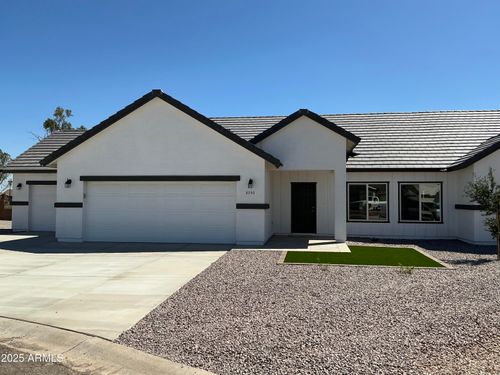 8350 W Encanto Ln, Arizona City, AZ, 85123-6643 | Card Image