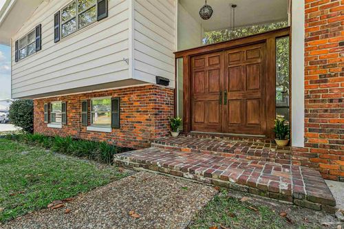 204 Poinciana Dr, Gulf Breeze, FL, 32561-4348 | Card Image