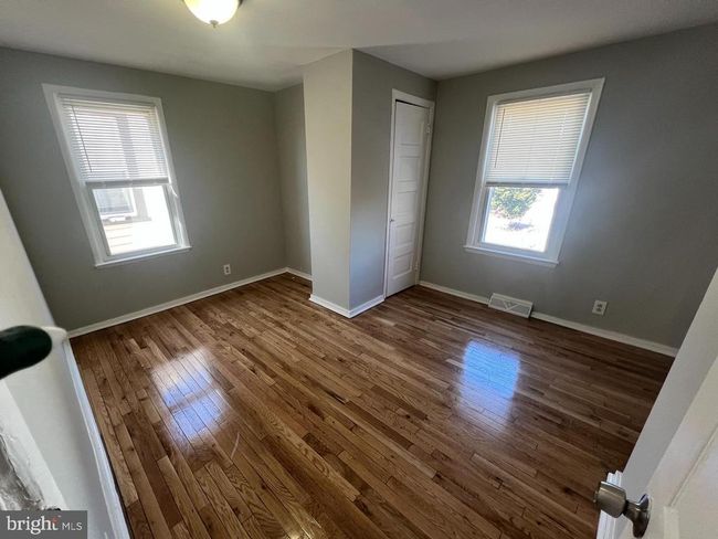 3502 W 4 Th St, Home with 3 bedrooms, 1 bathrooms and null parking in MARCUS HOOK PA | Image 5