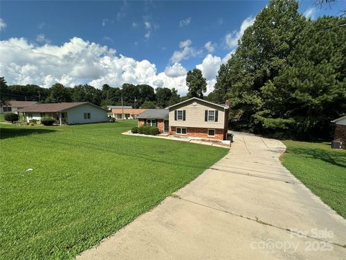 1401 Southwest Blvd, Newton, NC, 28658-3646 | Card Image