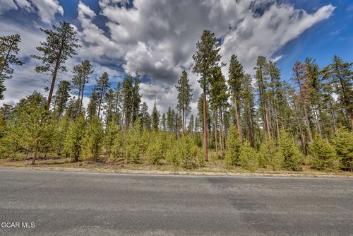 320 Mountain Peak Rd, Tabernash, CO, 80478-5392 | Card Image