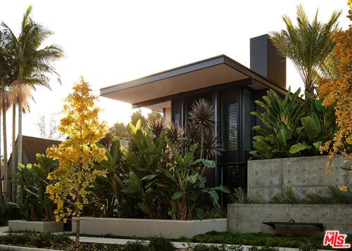 8850 Rosewood Avenue, West Hollywood, CA, 90048 | Card Image