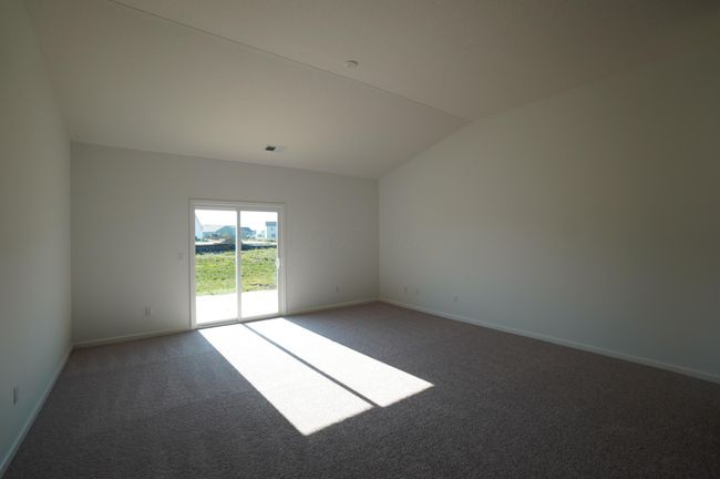 1142 Andrick Dr, House other with 3 bedrooms, 3 bathrooms and null parking in Washington Court House OH | Image 4