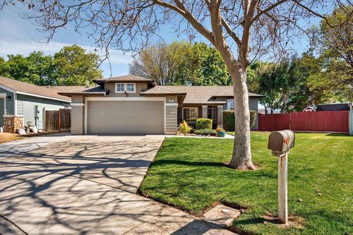 1991 Ervin Ct, Hollister, CA, 95023-5632 | Card Image