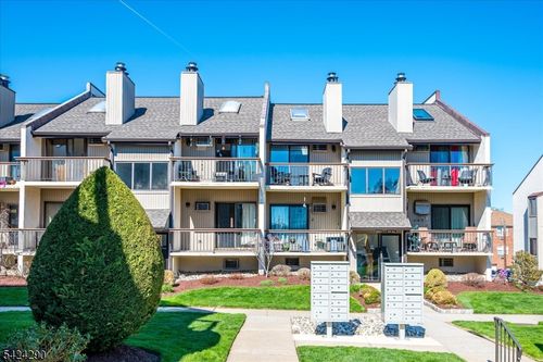 310-302 Hackensack St, East Rutherford, NJ, 07073-2004 | Card Image